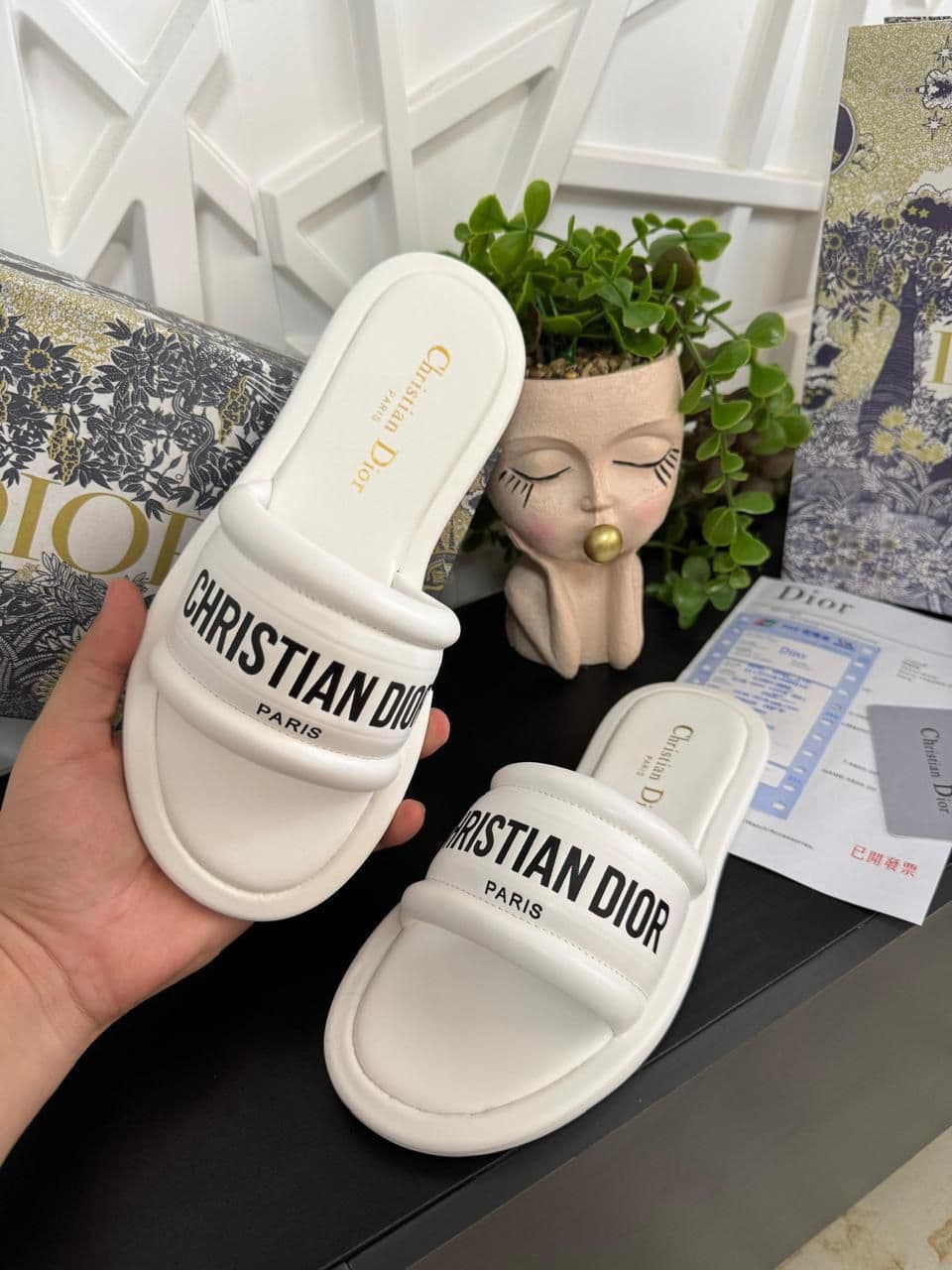 Christian Dior – Sandalias Slide White Oblique (Dama)